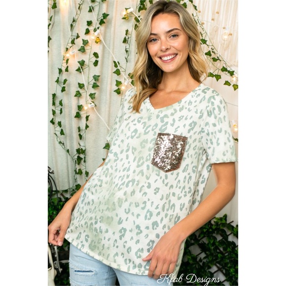 ❤️LAST 1! V Neck French Terry SEQUIN POCKET TOP - Picture 9 of 11